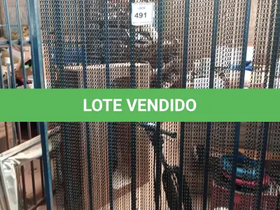LOTE 491 - 01 CORTINA DE FERRO PERSONALIZADA. (NO ESTADO) ATENÇÃO! FAZER A VISITAÇÃO ANTES DE ARREMATAR, NÃO SABEMOS SE FUNCIONA. LEILÃO NÃO TEM GARANTIA E NEM DEVOLUÇÃO, SUJEITO A POSSÍVEIS AVARIAS VISÍVEIS/OCULTAS E/OU AUSÊNCIA DE COMPONENTES.