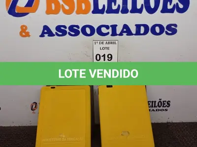 LOTE 019 - 02 TABLET’S POSITIVO. (NO ESTADO) ATENÇÃO! FAZER A VISITAÇÃO ANTES DE ARREMATAR, NÃO SABEMOS SE FUNCIONA. LEILÃO NÃO TEM GARANTIA E NEM DEVOLUÇÃO, SUJEITO A POSSÍVEIS AVARIAS VISÍVEIS/OCULTAS E/OU AUSÊNCIA DE COMPONENTES.