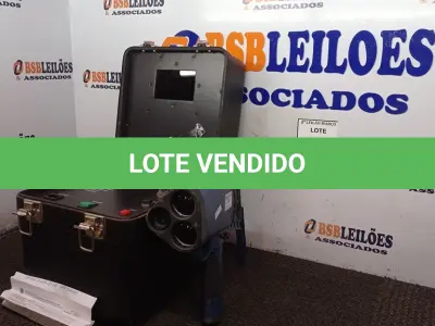 LOTE 444 - 01 RADAR VEICULAR E 01 MALETA COM BATERIA. (NO ESTADO) ATENÇÃO! FAZER A VISITAÇÃO ANTES DE ARREMATAR, NÃO SABEMOS SE FUNCIONA. LEILÃO NÃO TEM GARANTIA E NEM DEVOLUÇÃO, SUJEITO A POSSÍVEIS AVARIAS VISÍVEIS/OCULTAS E/OU AUSÊNCIA DE COMPONENTES.