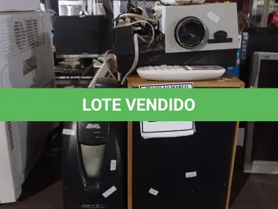 LOTE 270 - 01 LOTE COM NOBREAK, TELEFONE FIXO, RETROPROJETOR ANTIGO E CAIXAS DE SOM. (NO ESTADO) ATENÇÃO! FAZER A VISITAÇÃO ANTES DE ARREMATAR, NÃO SABEMOS SE FUNCIONA. LEILÃO NÃO TEM GARANTIA E NEM DEVOLUÇÃO, SUJEITO A POSSÍVEIS AVARIAS VISÍVEIS/OCULTAS E/OU AUSÊNCIA DE COMPONENTES.