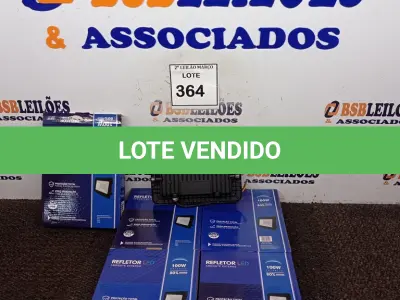 LOTE 364 - 05 REFLETORES DE LED AMBIENTE EXTERNO 100W CADA. (NOVO). (NO ESTADO) ATENÇÃO! FAZER A VISITAÇÃO ANTES DE ARREMATAR, NÃO SABEMOS SE FUNCIONA. LEILÃO NÃO TEM GARANTIA E NEM DEVOLUÇÃO, SUJEITO A POSSÍVEIS AVARIAS VISÍVEIS/OCULTAS E/OU AUSÊNCIA DE COMPONENTES.
