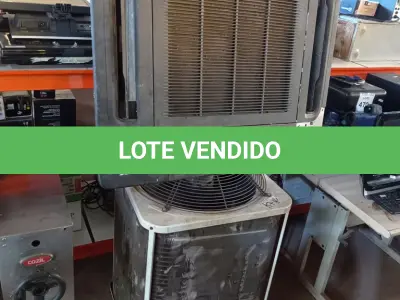 LOTE 471 - 01 AR CONDICIONADO COM EVAPORADORA DE TETO CENTRAL.  (NO ESTADO) ATENÇÃO! FAZER A VISITAÇÃO ANTES DE ARREMATAR, NÃO SABEMOS SE FUNCIONA. LEILÃO NÃO TEM GARANTIA E NEM DEVOLUÇÃO, SUJEITO A POSSÍVEIS AVARIAS VISÍVEIS/OCULTAS E/OU AUSÊNCIA DE COMPONENTES.