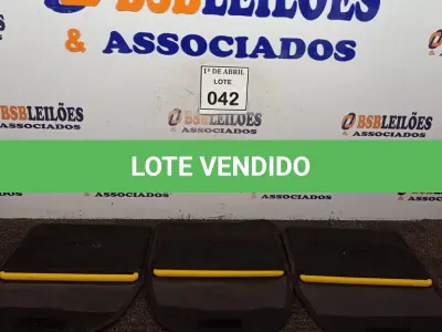 LOTE 042 - 02 TABLET’S POSITIVOS. (NO ESTADO) ATENÇÃO! FAZER A VISITAÇÃO ANTES DE ARREMATAR, NÃO SABEMOS SE FUNCIONA. LEILÃO NÃO TEM GARANTIA E NEM DEVOLUÇÃO, SUJEITO A POSSÍVEIS AVARIAS VISÍVEIS/OCULTAS E/OU AUSÊNCIA DE COMPONENTES.