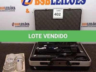LOTE 402 - 01 FILMADORA MARCA PANASONIC C/MALETA E 01 MASSAGEADOR. (NO ESTADO) ATENÇÃO! FAZER A VISITAÇÃO ANTES DE ARREMATAR, NÃO SABEMOS SE FUNCIONA. LEILÃO NÃO TEM GARANTIA E NEM DEVOLUÇÃO, SUJEITO A POSSÍVEIS AVARIAS VISÍVEIS/OCULTAS E/OU AUSÊNCIA DE COMPONENTES.