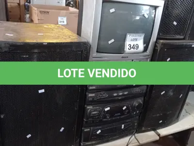 LOTE 349 - 01 LOTE COM CAIXAS DE SOM, TV ANTIGA. (NO ESTADO) ATENÇÃO! FAZER A VISITAÇÃO ANTES DE ARREMATAR, NÃO SABEMOS SE FUNCIONA. LEILÃO NÃO TEM GARANTIA E NEM DEVOLUÇÃO, SUJEITO A POSSÍVEIS AVARIAS VISÍVEIS/OCULTAS E/OU AUSÊNCIA DE COMPONENTES.
