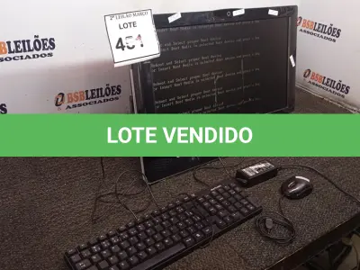 LOTE 451 - 01 ALL IN ONE LENOVO PRETO C/TECLADO, MOUSE E FONTE. (NO ESTADO) ATENÇÃO! FAZER A VISITAÇÃO ANTES DE ARREMATAR, NÃO SABEMOS SE FUNCIONA. LEILÃO NÃO TEM GARANTIA E NEM DEVOLUÇÃO, SUJEITO A POSSÍVEIS AVARIAS VISÍVEIS/OCULTAS E/OU AUSÊNCIA DE COMPONENTES.