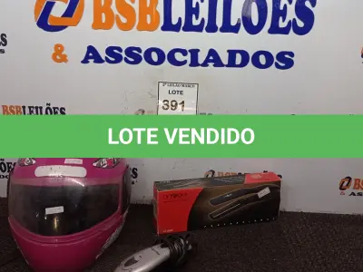LOTE 391 - 01 CHAPINHA, 01 MÁQUINA PARA CORTAR CABELO E 01 CAPACETE FEMININO PARA MOTO. (NO ESTADO) ATENÇÃO! FAZER A VISITAÇÃO ANTES DE ARREMATAR, NÃO SABEMOS SE FUNCIONA. LEILÃO NÃO TEM GARANTIA E NEM DEVOLUÇÃO, SUJEITO A POSSÍVEIS AVARIAS VISÍVEIS/OCULTAS E/OU AUSÊNCIA DE COMPONENTES.