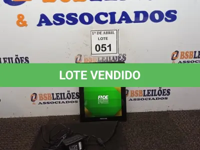 LOTE 051 - 01 TABLET POSITIVO COM BOLSA E CARREGADOR. (NO ESTADO) ATENÇÃO! FAZER A VISITAÇÃO ANTES DE ARREMATAR, NÃO SABEMOS SE FUNCIONA. LEILÃO NÃO TEM GARANTIA E NEM DEVOLUÇÃO, SUJEITO A POSSÍVEIS AVARIAS VISÍVEIS/OCULTAS E/OU AUSÊNCIA DE COMPONENTES.