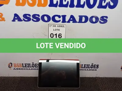 LOTE 016 - 01 TABLET SAMSUNG. (NO ESTADO) ATENÇÃO! FAZER A VISITAÇÃO ANTES DE ARREMATAR, NÃO SABEMOS SE FUNCIONA. LEILÃO NÃO TEM GARANTIA E NEM DEVOLUÇÃO, SUJEITO A POSSÍVEIS AVARIAS VISÍVEIS/OCULTAS E/OU AUSÊNCIA DE COMPONENTES.