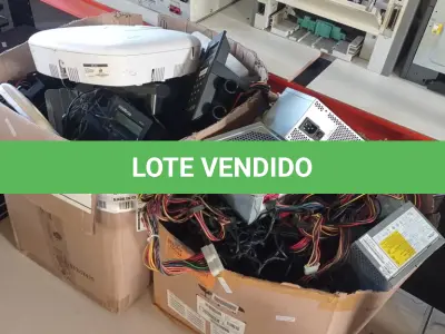 LOTE 456 - 02 CAIXAS COM VÁRIOS ELETRÔNICOS  E FONTES DIVERSOS.  (NO ESTADO) ATENÇÃO! FAZER A VISITAÇÃO ANTES DE ARREMATAR, NÃO SABEMOS SE FUNCIONA. LEILÃO NÃO TEM GARANTIA E NEM DEVOLUÇÃO, SUJEITO A POSSÍVEIS AVARIAS VISÍVEIS/OCULTAS E/OU AUSÊNCIA DE COMPONENTES.