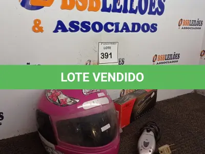 LOTE 391 - 01 CHAPINHA, 01 MÁQUINA PARA CORTAR CABELO E 01 CAPACETE FEMININO PARA MOTO. (NO ESTADO) ATENÇÃO! FAZER A VISITAÇÃO ANTES DE ARREMATAR, NÃO SABEMOS SE FUNCIONA. LEILÃO NÃO TEM GARANTIA E NEM DEVOLUÇÃO, SUJEITO A POSSÍVEIS AVARIAS VISÍVEIS/OCULTAS E/OU AUSÊNCIA DE COMPONENTES.