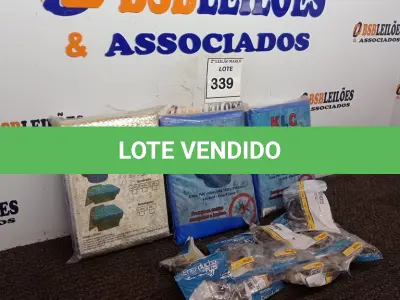 LOTE 339 - 01 LOTE COM CAPAS PARA CAIXA D’ÁGUA E RESISTÊNCIAS PARA CHUVEIRO. (NO ESTADO) ATENÇÃO! FAZER A VISITAÇÃO ANTES DE ARREMATAR, NÃO SABEMOS SE FUNCIONA. LEILÃO NÃO TEM GARANTIA E NEM DEVOLUÇÃO, SUJEITO A POSSÍVEIS AVARIAS VISÍVEIS/OCULTAS E/OU AUSÊNCIA DE COMPONENTES.