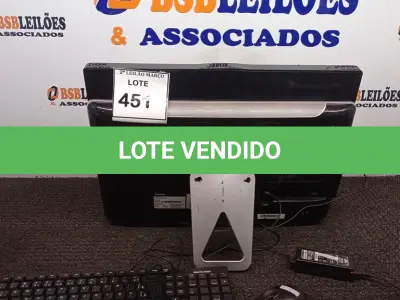 LOTE 451 - 01 ALL IN ONE LENOVO PRETO C/TECLADO, MOUSE E FONTE. (NO ESTADO) ATENÇÃO! FAZER A VISITAÇÃO ANTES DE ARREMATAR, NÃO SABEMOS SE FUNCIONA. LEILÃO NÃO TEM GARANTIA E NEM DEVOLUÇÃO, SUJEITO A POSSÍVEIS AVARIAS VISÍVEIS/OCULTAS E/OU AUSÊNCIA DE COMPONENTES.