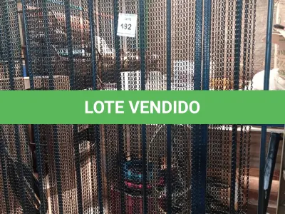 LOTE 492 - 01 CORTINA DE FERRO PERSONALIZADA. (NO ESTADO) ATENÇÃO! FAZER A VISITAÇÃO ANTES DE ARREMATAR, NÃO SABEMOS SE FUNCIONA. LEILÃO NÃO TEM GARANTIA E NEM DEVOLUÇÃO, SUJEITO A POSSÍVEIS AVARIAS VISÍVEIS/OCULTAS E/OU AUSÊNCIA DE COMPONENTES.