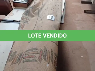 LOTE 419 - 01 TAPETE E 02 QUADROS. (NO ESTADO) ATENÇÃO! FAZER A VISITAÇÃO ANTES DE ARREMATAR, NÃO SABEMOS SE FUNCIONA. LEILÃO NÃO TEM GARANTIA E NEM DEVOLUÇÃO, SUJEITO A POSSÍVEIS AVARIAS VISÍVEIS/OCULTAS E/OU AUSÊNCIA DE COMPONENTES.