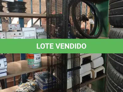 LOTE 493 - 01 CORTINA DE FERRO PERSONALIZADA. (NO ESTADO) ATENÇÃO! FAZER A VISITAÇÃO ANTES DE ARREMATAR, NÃO SABEMOS SE FUNCIONA. LEILÃO NÃO TEM GARANTIA E NEM DEVOLUÇÃO, SUJEITO A POSSÍVEIS AVARIAS VISÍVEIS/OCULTAS E/OU AUSÊNCIA DE COMPONENTES.