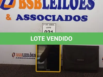 LOTE 021 - 01 TABLET POSITIVO COM BOLSA. (NO ESTADO) ATENÇÃO! FAZER A VISITAÇÃO ANTES DE ARREMATAR, NÃO SABEMOS SE FUNCIONA. LEILÃO NÃO TEM GARANTIA E NEM DEVOLUÇÃO, SUJEITO A POSSÍVEIS AVARIAS VISÍVEIS/OCULTAS E/OU AUSÊNCIA DE COMPONENTES.