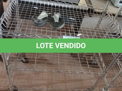 LOTE 447 - 01 CARRINHO DE FERRO P/TRANSPORTE C/03 BANDEJAS.  (NO ESTADO) ATENÇÃO! FAZER A VISITAÇÃO ANTES DE ARREMATAR, NÃO SABEMOS SE FUNCIONA. LEILÃO NÃO TEM GARANTIA E NEM DEVOLUÇÃO, SUJEITO A POSSÍVEIS AVARIAS VISÍVEIS/OCULTAS E/OU AUSÊNCIA DE COMPONENTES.