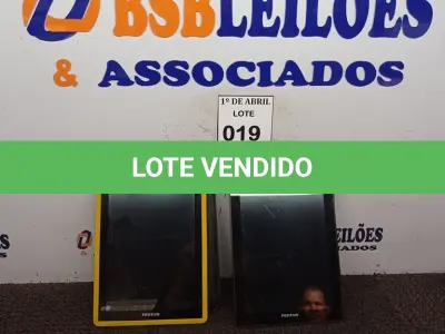 LOTE 019 - 02 TABLET’S POSITIVO. (NO ESTADO) ATENÇÃO! FAZER A VISITAÇÃO ANTES DE ARREMATAR, NÃO SABEMOS SE FUNCIONA. LEILÃO NÃO TEM GARANTIA E NEM DEVOLUÇÃO, SUJEITO A POSSÍVEIS AVARIAS VISÍVEIS/OCULTAS E/OU AUSÊNCIA DE COMPONENTES.