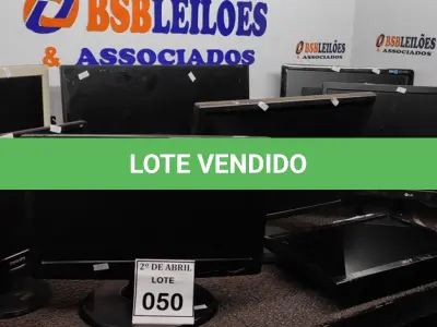 LOTE 050 - 06 MONITORES DIVERSOS. (NO ESTADO) ATENÇÃO! FAZER A VISITAÇÃO ANTES DE ARREMATAR, NÃO SABEMOS SE FUNCIONA. LEILÃO NÃO TEM GARANTIA E NEM DEVOLUÇÃO, SUJEITO A POSSÍVEIS AVARIAS VISÍVEIS/OCULTAS E/OU AUSÊNCIA DE COMPONENTES.