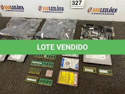 LOTE 327 - 03 PLACAS MÃES, HDS DIVERSOS E MEMORIAS DIVERSAS. (NO ESTADO) ATENÇÃO! FAZER A VISITAÇÃO ANTES DE ARREMATAR, NÃO SABEMOS SE FUNCIONA. LEILÃO NÃO TEM GARANTIA E NEM DEVOLUÇÃO, SUJEITO A POSSÍVEIS AVARIAS VISÍVEIS/OCULTAS E/OU AUSÊNCIA DE COMPONENTES.