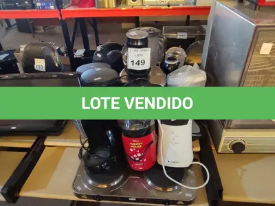 LOTE 149 - 01 LOTE COM CAFETEIRA, BATEDEIRA, MULTI PROCESSADOR, PIPOQUEIRA E LIQUIDIFICADOR. (NO ESTADO) ATENÇÃO! FAZER A VISITAÇÃO ANTES DE ARREMATAR, NÃO SABEMOS SE FUNCIONA. LEILÃO NÃO TEM GARANTIA E NEM DEVOLUÇÃO, SUJEITO A POSSÍVEIS AVARIAS VISÍVEIS/OCULTAS E/OU AUSÊNCIA DE COMPONENTES.