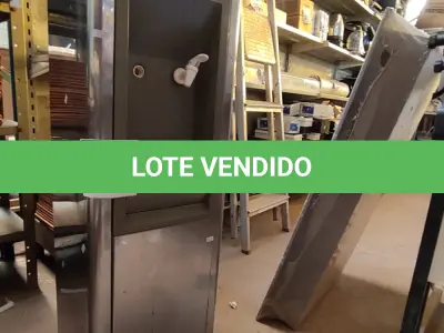 LOTE 105 - 01 BEBEDOURO PARA GARRAFÃO IBBL. (NO ESTADO) ATENÇÃO! FAZER A VISITAÇÃO ANTES DE ARREMATAR, NÃO SABEMOS SE FUNCIONA. LEILÃO NÃO TEM GARANTIA E NEM DEVOLUÇÃO, SUJEITO A POSSÍVEIS AVARIAS VISÍVEIS/OCULTAS E/OU AUSÊNCIA DE COMPONENTES.