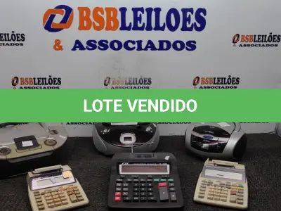 LOTE 028 - 03 SONS PEQUENOS E 03 CALCULADORAS. (NO ESTADO) ATENÇÃO! FAZER A VISITAÇÃO ANTES DE ARREMATAR, NÃO SABEMOS SE FUNCIONA. LEILÃO NÃO TEM GARANTIA E NEM DEVOLUÇÃO, SUJEITO A POSSÍVEIS AVARIAS VISÍVEIS/OCULTAS E/OU AUSÊNCIA DE COMPONENTES.