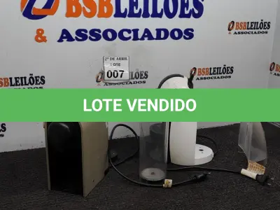 LOTE 007 - 02 CAFETEIRAS. (NO ESTADO) ATENÇÃO! FAZER A VISITAÇÃO ANTES DE ARREMATAR, NÃO SABEMOS SE FUNCIONA. LEILÃO NÃO TEM GARANTIA E NEM DEVOLUÇÃO, SUJEITO A POSSÍVEIS AVARIAS VISÍVEIS/OCULTAS E/OU AUSÊNCIA DE COMPONENTES.