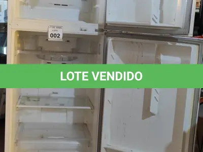 LOTE 002 - GELADEIRA ELETROLUXC FROSTE FREE DF 46. (NO ESTADO) ATENÇÃO! FAZER A VISITAÇÃO ANTES DE ARREMATAR, NÃO SABEMOS SE FUNCIONA. LEILÃO NÃO TEM GARANTIA E NEM DEVOLUÇÃO, SUJEITO A POSSÍVEIS AVARIAS VISÍVEIS/OCULTAS E/OU AUSÊNCIA DE COMPONENTES.