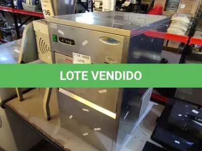 LOTE 135 - 01 MÁQUINA DE GELO PRO SUPER 50KG /24HRS. (NO ESTADO) ATENÇÃO! FAZER A VISITAÇÃO ANTES DE ARREMATAR, NÃO SABEMOS SE FUNCIONA. LEILÃO NÃO TEM GARANTIA E NEM DEVOLUÇÃO, SUJEITO A POSSÍVEIS AVARIAS VISÍVEIS/OCULTAS E/OU AUSÊNCIA DE COMPONENTES.
