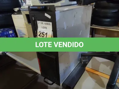 LOTE 251 - 01 SERVIDOR TRENTON SYSTEMS. (NO ESTADO) ATENÇÃO! FAZER A VISITAÇÃO ANTES DE ARREMATAR, NÃO SABEMOS SE FUNCIONA. LEILÃO NÃO TEM GARANTIA E NEM DEVOLUÇÃO, SUJEITO A POSSÍVEIS AVARIAS VISÍVEIS/OCULTAS E/OU AUSÊNCIA DE COMPONENTES. 