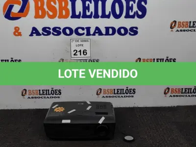 LOTE 216 - 01 PROJETOR MULTI MIDEA MARCA LG. (NO ESTADO) ATENÇÃO! FAZER A VISITAÇÃO ANTES DE ARREMATAR, NÃO SABEMOS SE FUNCIONA. LEILÃO NÃO TEM GARANTIA E NEM DEVOLUÇÃO, SUJEITO A POSSÍVEIS AVARIAS VISÍVEIS/OCULTAS E/OU AUSÊNCIA DE COMPONENTES.
