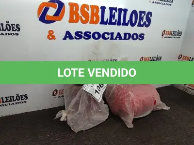 LOTE 106 - 02 ROLOS DE FIO DE NYLON PARA ROÇADEIRA. (NO ESTADO) ATENÇÃO! FAZER A VISITAÇÃO ANTES DE ARREMATAR, NÃO SABEMOS SE FUNCIONA. LEILÃO NÃO TEM GARANTIA E NEM DEVOLUÇÃO, SUJEITO A POSSÍVEIS AVARIAS VISÍVEIS/OCULTAS E/OU AUSÊNCIA DE COMPONENTES.