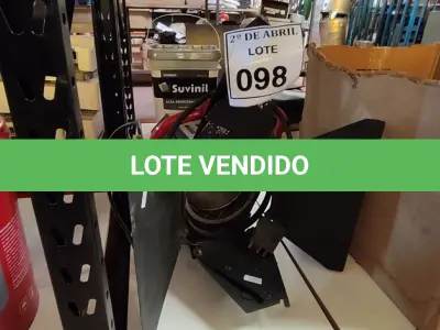 LOTE 098 - 01 CANHÃO REFLETOR PARA ILUMINAÇÃO. (NO ESTADO) ATENÇÃO! FAZER A VISITAÇÃO ANTES DE ARREMATAR, NÃO SABEMOS SE FUNCIONA. LEILÃO NÃO TEM GARANTIA E NEM DEVOLUÇÃO, SUJEITO A POSSÍVEIS AVARIAS VISÍVEIS/OCULTAS E/OU AUSÊNCIA DE COMPONENTES.