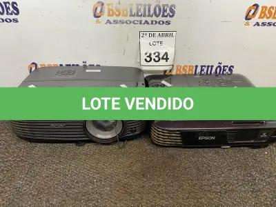 LOTE 334 - 01 PROJETOR EPSON HDMI E 01 PROJETOR ACER. (NO ESTADO) ATENÇÃO! FAZER A VISITAÇÃO ANTES DE ARREMATAR, NÃO SABEMOS SE FUNCIONA. LEILÃO NÃO TEM GARANTIA E NEM DEVOLUÇÃO, SUJEITO A POSSÍVEIS AVARIAS VISÍVEIS/OCULTAS E/OU AUSÊNCIA DE COMPONENTES.