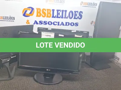 LOTE 453 - 04 MONITORES LCD MARCAS E MODELOS DIVERSOS C/AVARIAS. (NO ESTADO) ATENÇÃO! FAZER A VISITAÇÃO ANTES DE ARREMATAR, NÃO SABEMOS SE FUNCIONA. LEILÃO NÃO TEM GARANTIA E NEM DEVOLUÇÃO, SUJEITO A POSSÍVEIS AVARIAS VISÍVEIS/OCULTAS E/OU AUSÊNCIA DE COMPONENTES.