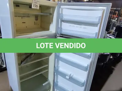 LOTE 226 - 01 GELADEIRA BRASTEMP FROST FREE 220VOLTS.  (NO ESTADO) ATENÇÃO! FAZER A VISITAÇÃO ANTES DE ARREMATAR, NÃO SABEMOS SE FUNCIONA. LEILÃO NÃO TEM GARANTIA E NEM DEVOLUÇÃO, SUJEITO A POSSÍVEIS AVARIAS VISÍVEIS/OCULTAS E/OU AUSÊNCIA DE COMPONENTES.