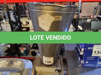 LOTE 136 - 01 LIQUIDIFICADOR INDUSTRIAL. (NO ESTADO) ATENÇÃO! FAZER A VISITAÇÃO ANTES DE ARREMATAR, NÃO SABEMOS SE FUNCIONA. LEILÃO NÃO TEM GARANTIA E NEM DEVOLUÇÃO, SUJEITO A POSSÍVEIS AVARIAS VISÍVEIS/OCULTAS E/OU AUSÊNCIA DE COMPONENTES.
