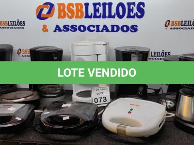 LOTE 073 - 01 LOTE COM CAFETEIRAS, SANDUICHEIRAS E FOGÃO ELÉTRICO. (NO ESTADO) ATENÇÃO! FAZER A VISITAÇÃO ANTES DE ARREMATAR, NÃO SABEMOS SE FUNCIONA. LEILÃO NÃO TEM GARANTIA E NEM DEVOLUÇÃO, SUJEITO A POSSÍVEIS AVARIAS VISÍVEIS/OCULTAS E/OU AUSÊNCIA DE COMPONENTES.