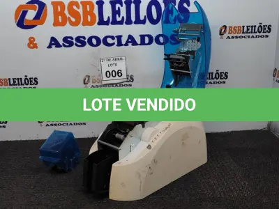 LOTE 006 - 01 IMPRESSORA DE CARTÃO. DUALUYS EVOLIS. (NO ESTADO) ATENÇÃO! FAZER A VISITAÇÃO ANTES DE ARREMATAR, NÃO SABEMOS SE FUNCIONA. LEILÃO NÃO TEM GARANTIA E NEM DEVOLUÇÃO, SUJEITO A POSSÍVEIS AVARIAS VISÍVEIS/OCULTAS E/OU AUSÊNCIA DE COMPONENTES.