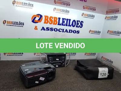 LOTE 120 - 01 PROJETOR E 01 SOM AUTOMOTIVO DA HYUNDAI. (NO ESTADO) ATENÇÃO! FAZER A VISITAÇÃO ANTES DE ARREMATAR, NÃO SABEMOS SE FUNCIONA. LEILÃO NÃO TEM GARANTIA E NEM DEVOLUÇÃO, SUJEITO A POSSÍVEIS AVARIAS VISÍVEIS/OCULTAS E/OU AUSÊNCIA DE COMPONENTES.