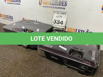 LOTE 334 - 01 PROJETOR EPSON HDMI E 01 PROJETOR ACER. (NO ESTADO) ATENÇÃO! FAZER A VISITAÇÃO ANTES DE ARREMATAR, NÃO SABEMOS SE FUNCIONA. LEILÃO NÃO TEM GARANTIA E NEM DEVOLUÇÃO, SUJEITO A POSSÍVEIS AVARIAS VISÍVEIS/OCULTAS E/OU AUSÊNCIA DE COMPONENTES.