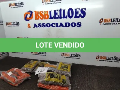LOTE 122 - 08 KG DE PREGOS DIVERSOS. (NO ESTADO) ATENÇÃO! FAZER A VISITAÇÃO ANTES DE ARREMATAR, NÃO SABEMOS SE FUNCIONA. LEILÃO NÃO TEM GARANTIA E NEM DEVOLUÇÃO, SUJEITO A POSSÍVEIS AVARIAS VISÍVEIS/OCULTAS E/OU AUSÊNCIA DE COMPONENTES.