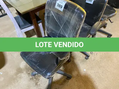 LOTE 389 - 01 CADEIRA PARA ESCRITÓRIO. (NO ESTADO) ATENÇÃO! FAZER A VISITAÇÃO ANTES DE ARREMATAR, NÃO SABEMOS SE FUNCIONA. LEILÃO NÃO TEM GARANTIA E NEM DEVOLUÇÃO, SUJEITO A POSSÍVEIS AVARIAS VISÍVEIS/OCULTAS E/OU AUSÊNCIA DE COMPONENTES.