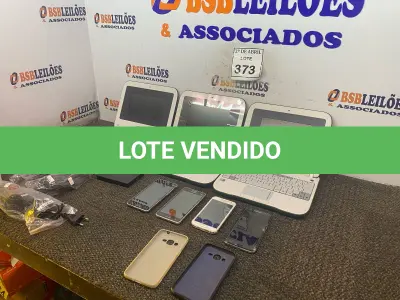 LOTE 373 - 03 NOTEBOOKS POSITIVO, 04 CELULARES COM AVARIAS, HD EXTERNO. (NO ESTADO) ATENÇÃO! FAZER A VISITAÇÃO ANTES DE ARREMATAR, NÃO SABEMOS SE FUNCIONA. LEILÃO NÃO TEM GARANTIA E NEM DEVOLUÇÃO, SUJEITO A POSSÍVEIS AVARIAS VISÍVEIS/OCULTAS E/OU AUSÊNCIA DE COMPONENTES.