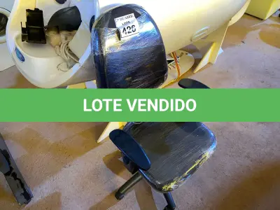 LOTE 426 - 01 CADEIRA PARA ESCRITÓRIO. (NO ESTADO) ATENÇÃO! FAZER A VISITAÇÃO ANTES DE ARREMATAR, NÃO SABEMOS SE FUNCIONA. LEILÃO NÃO TEM GARANTIA E NEM DEVOLUÇÃO, SUJEITO A POSSÍVEIS AVARIAS VISÍVEIS/OCULTAS E/OU AUSÊNCIA DE COMPONENTES.