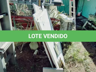 LOTE 099 - 01 LOTE COM PLACA DE MÁRMORE BRANCA.  (NO ESTADO) ATENÇÃO! FAZER A VISITAÇÃO ANTES DE ARREMATAR, NÃO SABEMOS SE FUNCIONA. LEILÃO NÃO TEM GARANTIA E NEM DEVOLUÇÃO, SUJEITO A POSSÍVEIS AVARIAS VISÍVEIS/OCULTAS E/OU AUSÊNCIA DE COMPONENTES.