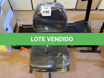 LOTE 430 - 01 CADEIRA PARA ESCRITÓRIO. (NO ESTADO) ATENÇÃO! FAZER A VISITAÇÃO ANTES DE ARREMATAR, NÃO SABEMOS SE FUNCIONA. LEILÃO NÃO TEM GARANTIA E NEM DEVOLUÇÃO, SUJEITO A POSSÍVEIS AVARIAS VISÍVEIS/OCULTAS E/OU AUSÊNCIA DE COMPONENTES.