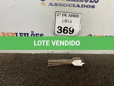 LOTE 369 - 08 BROCAS CHATAS PARA MADEIRA. (NO ESTADO) ATENÇÃO! FAZER A VISITAÇÃO ANTES DE ARREMATAR, NÃO SABEMOS SE FUNCIONA. LEILÃO NÃO TEM GARANTIA E NEM DEVOLUÇÃO, SUJEITO A POSSÍVEIS AVARIAS VISÍVEIS/OCULTAS E/OU AUSÊNCIA DE COMPONENTES.